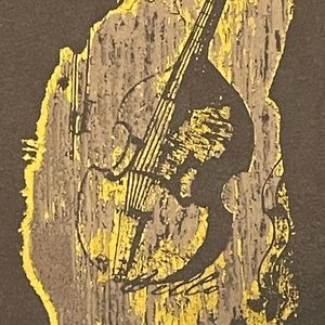 🎻 Instruments graphic print T-shirt  🎶